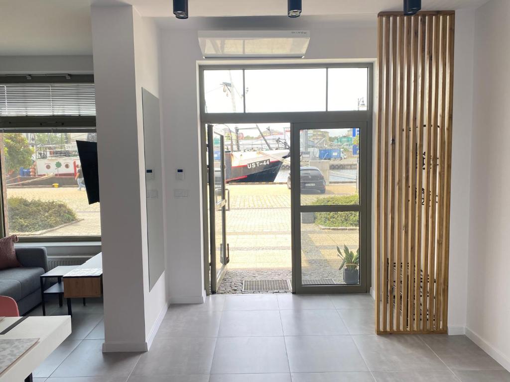 Apartamenty Baltyckie - Bulwar Portowy - widok na port, centrum, najlepsza lokalizacja w Ustce photo