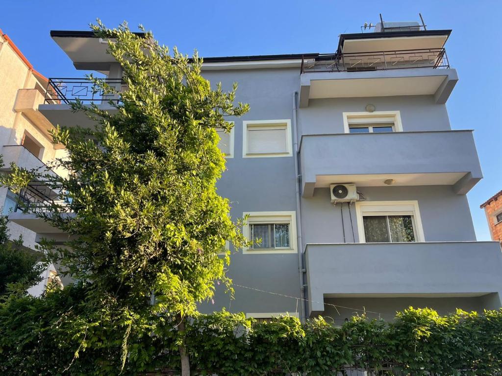 Vivo Apartment — Hotel in Durres