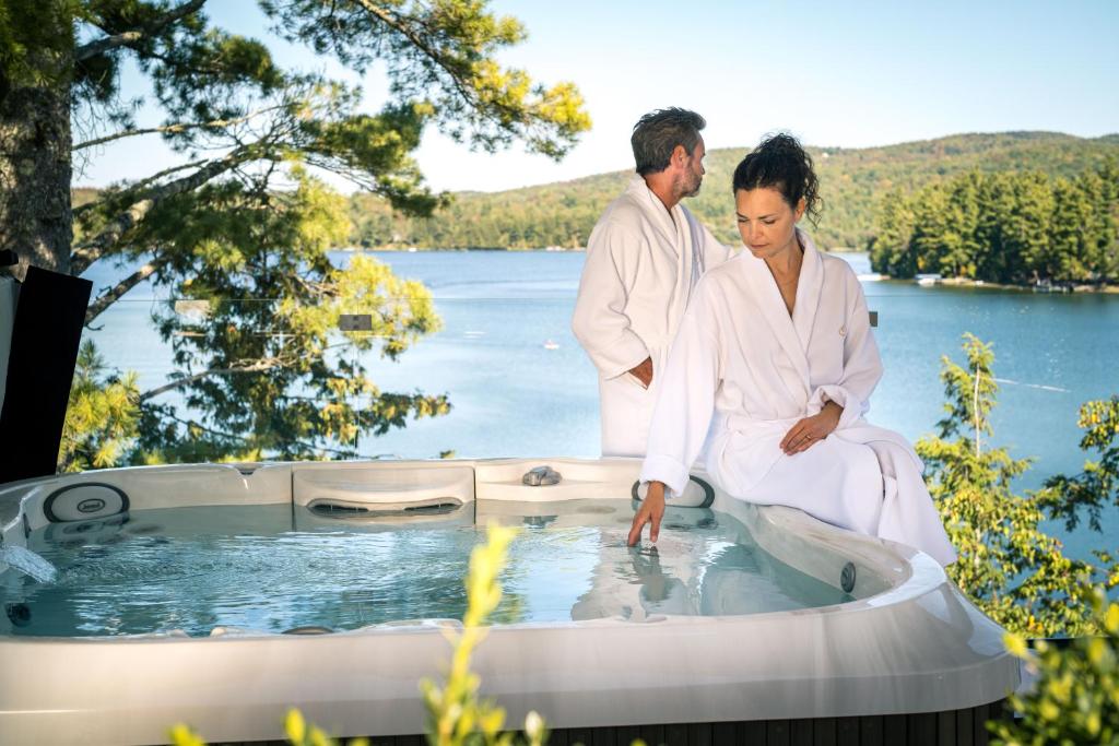 Hot tub
