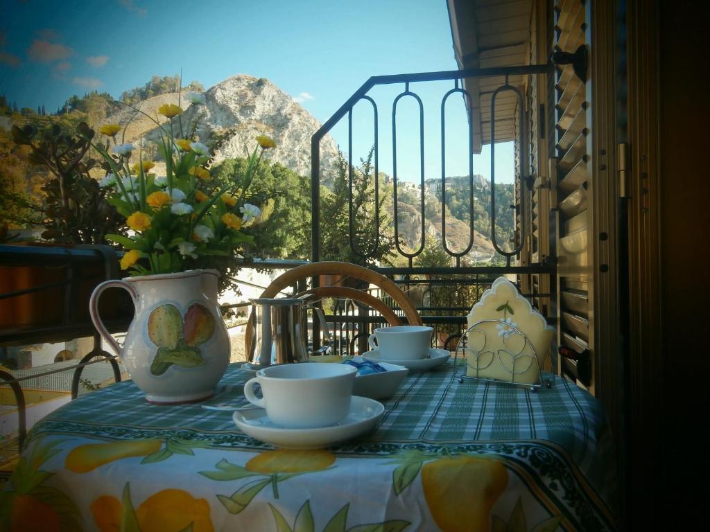 Hotel Pensione Cundari photo