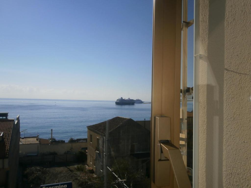 Hotel Pensione Cundari — Hotel in Taormina
