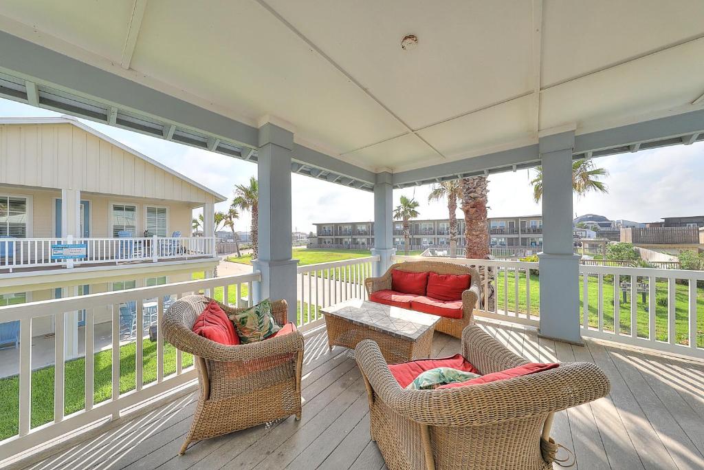 Pipeline Manor, Port Aransas