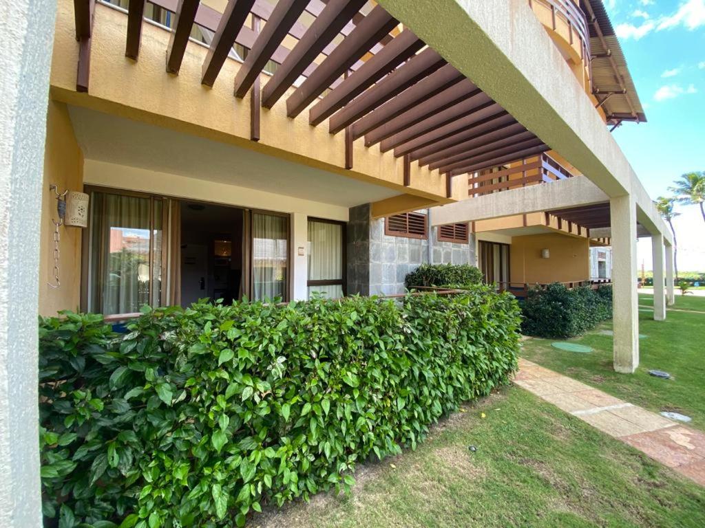 Apartamento RESORT ao lado do PARQUE AQUÁTICO Porto das Dunas - PÉ NA AREIA- TÉRREO