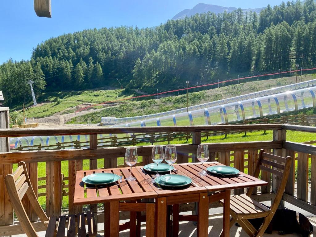 Appartement 2 chambres vue pistes, parking privatif - 1