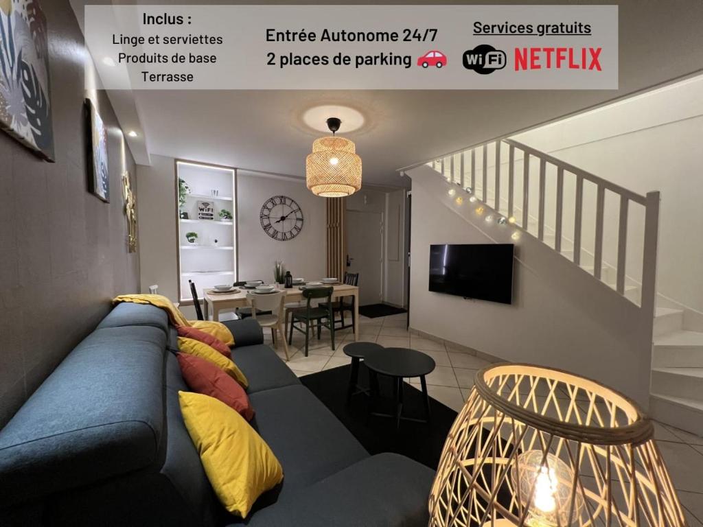 Shared lounge/TV area, T3 Duplex➽ARMADA 2023➽ Parking➽ Entrée autonome in Rouen
