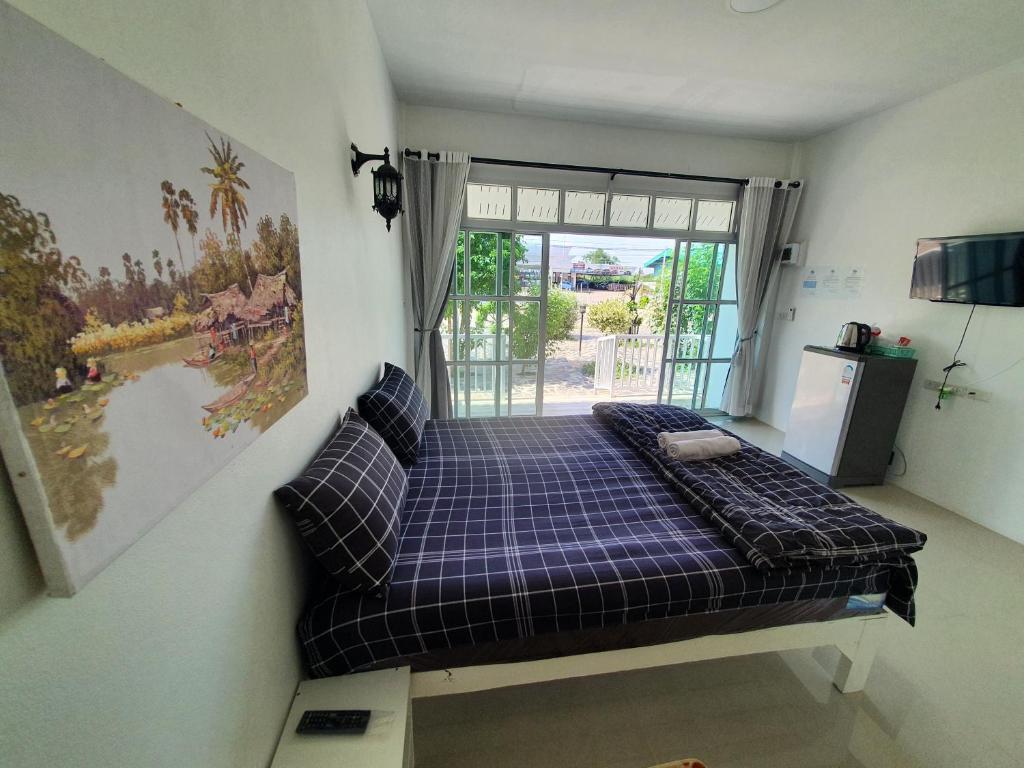 ห้องเตียงใหญ่พร้อมลานเฉลียง