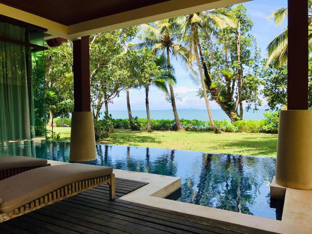 Amatapura Beachfront Villa 10 , SHA Certified photo
