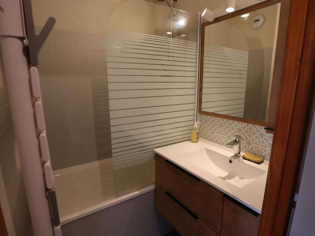 Appartement rénové au cœur d'Arêches-Beaufort, proche pistes, balcon plein sud, piscine, pour 4 pers. - FR-1-342-167 - 2