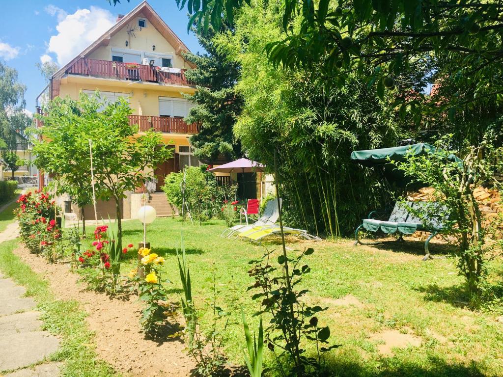 Sunny & Green Apartment