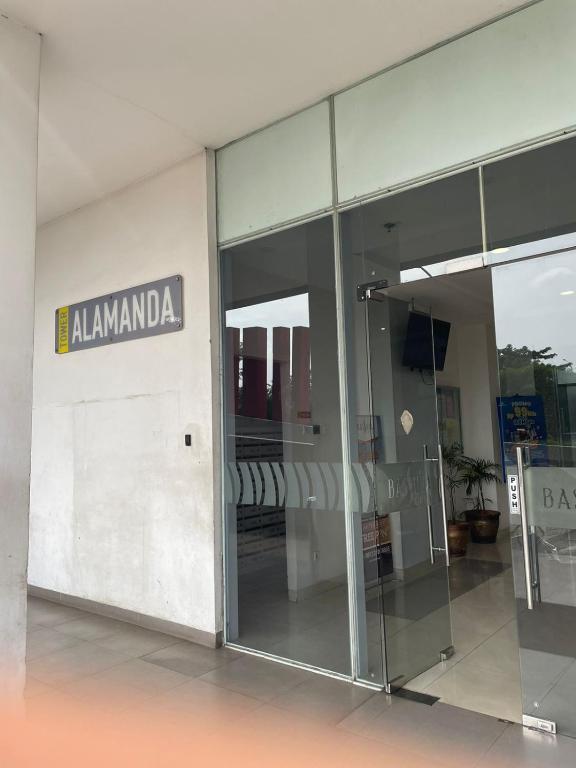 Moagi Stay Alamanda - Netflix Ready! photo
