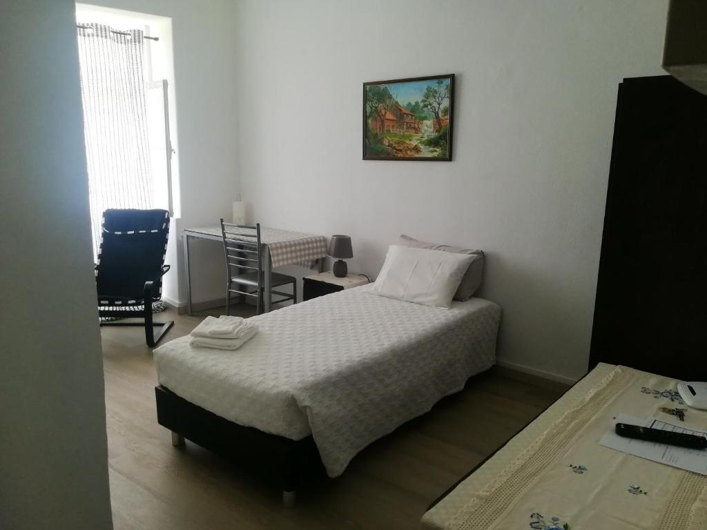 Charming studio in Funchal 20 m² with sunny terrace, Funchal