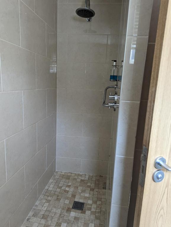 Barley Sheaf, Old Bridge Street EN SUITE ROOMS, ROOM ONLY photo