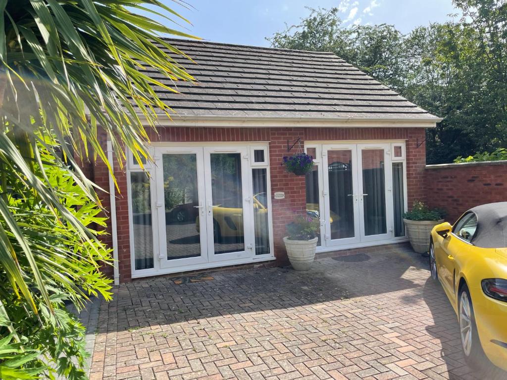 The Annexe @The Oaks, Golden Valley