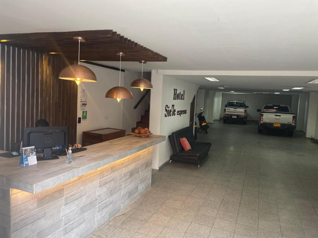 Hotel Sie7e Express photo