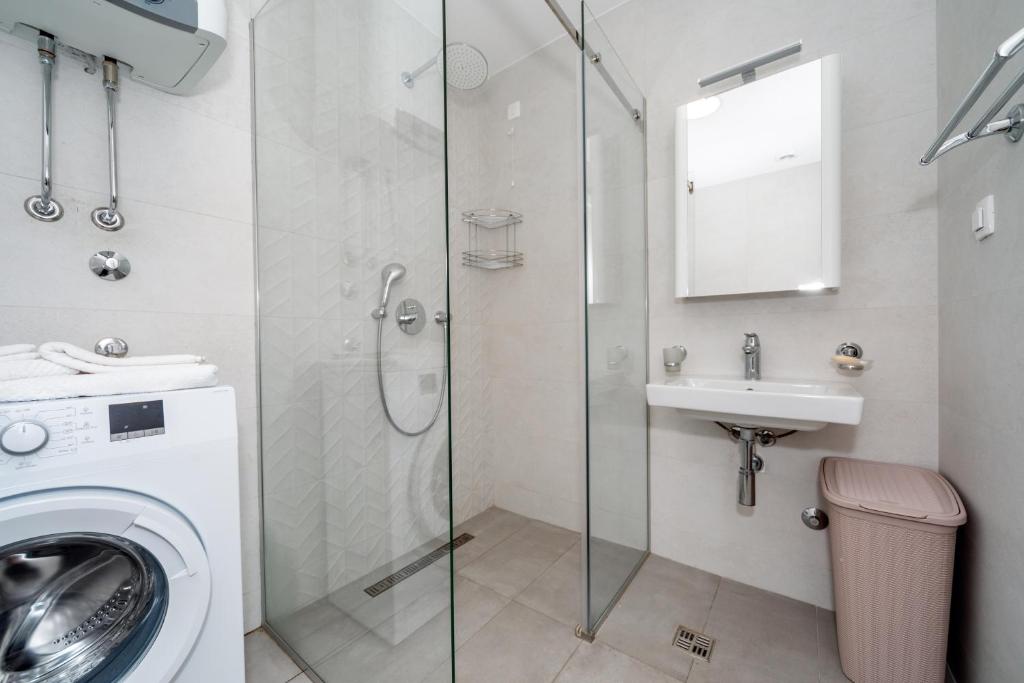Soho city apartment photo