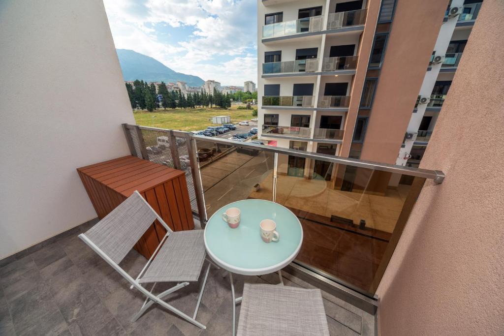 Soho city apartment photo