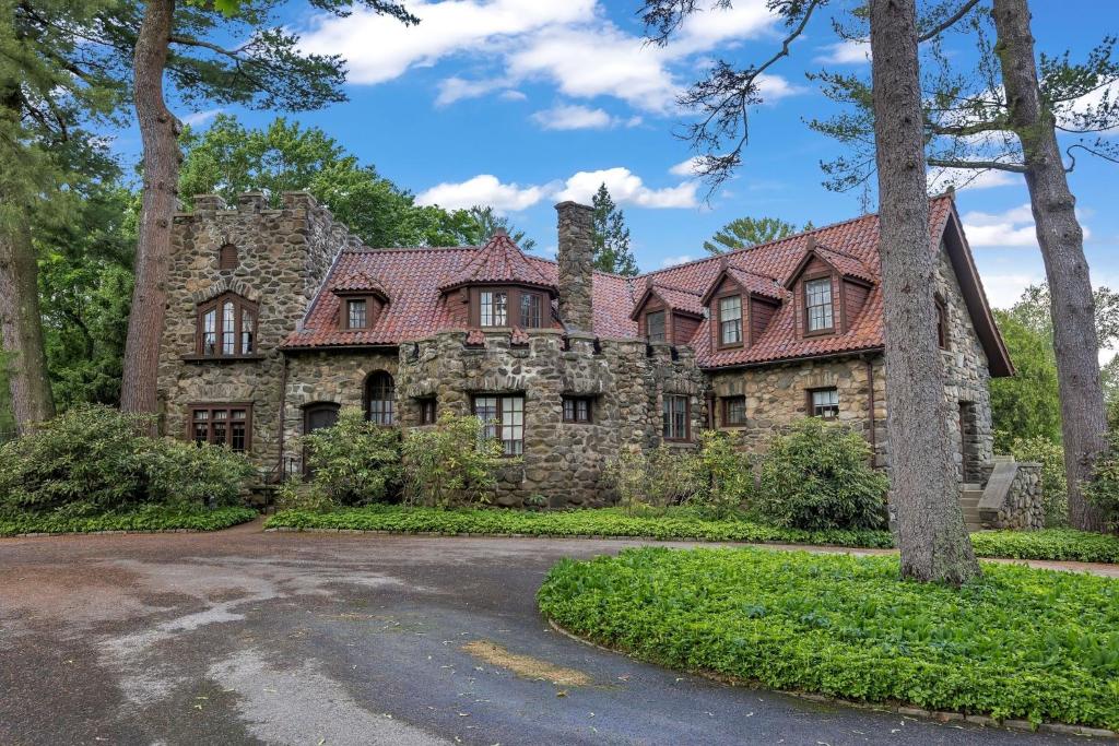 Greenwich Classic Stone Castle home