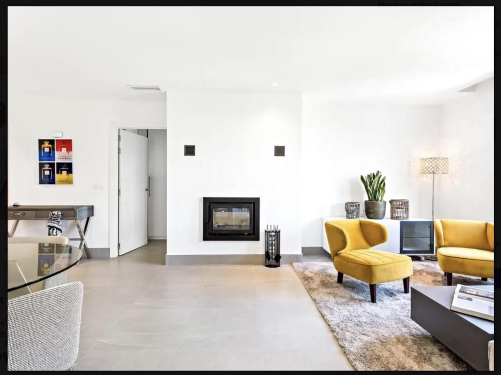 Puerto Banus luxury apartment located in harbor - 5