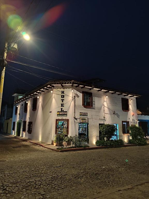 Hotel El Pasaje, Antigua Guatemala