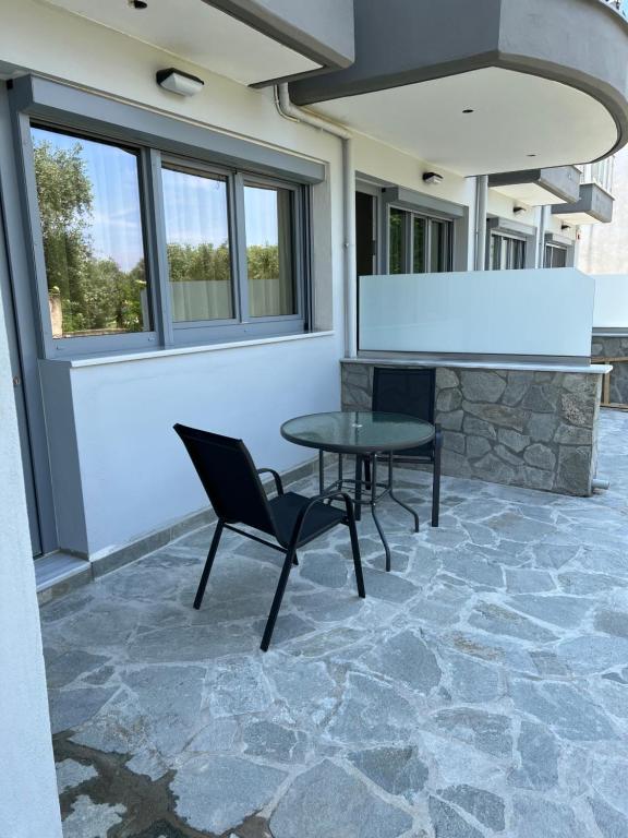 Bivas Apartments photo