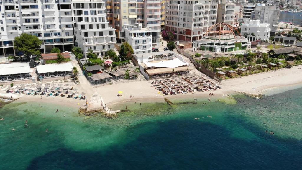 Hotel Aloha — Hotel in Saranda