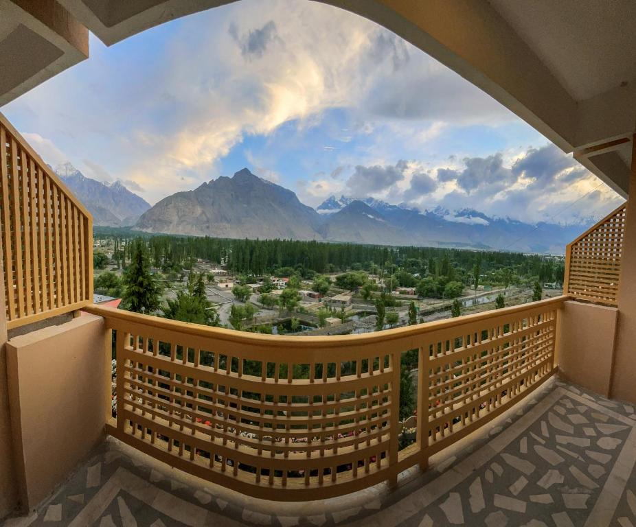 LOKAL x Skardu (City Center) photo