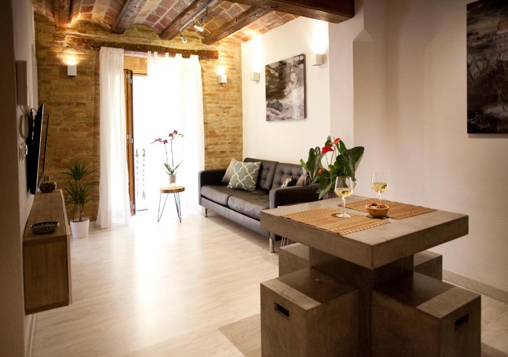 Authentic Charming Apartment/Wifi/Air Conditioning, Valencie
