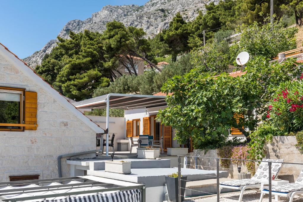 Waterview Apartments의 바다 전망 수영장