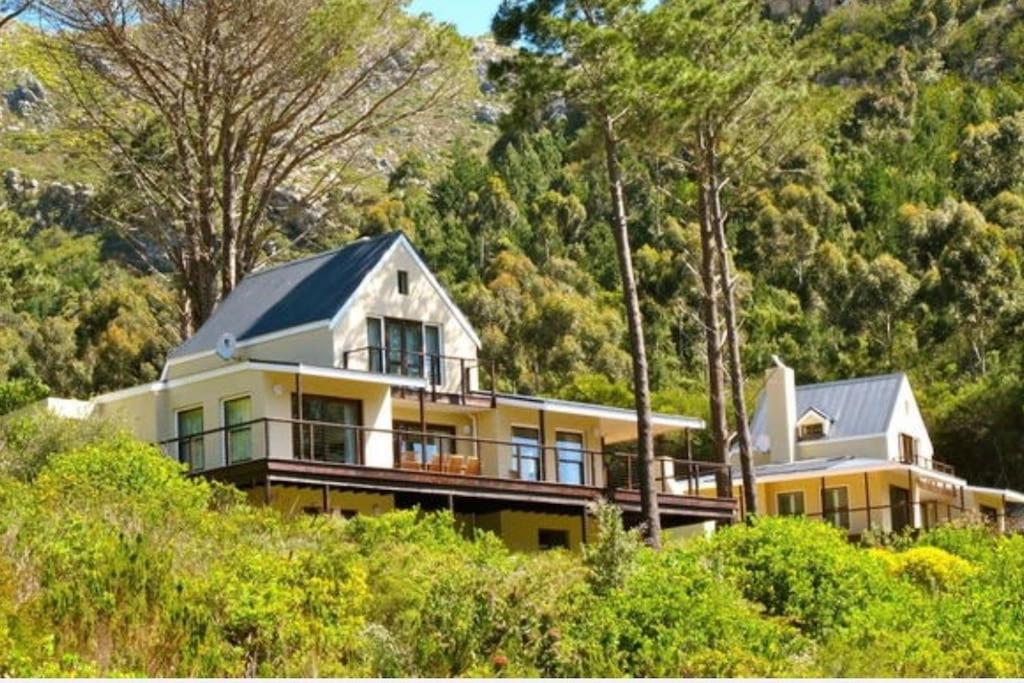 Berghuesli Villa de Luxe — Hotel in Cape Town