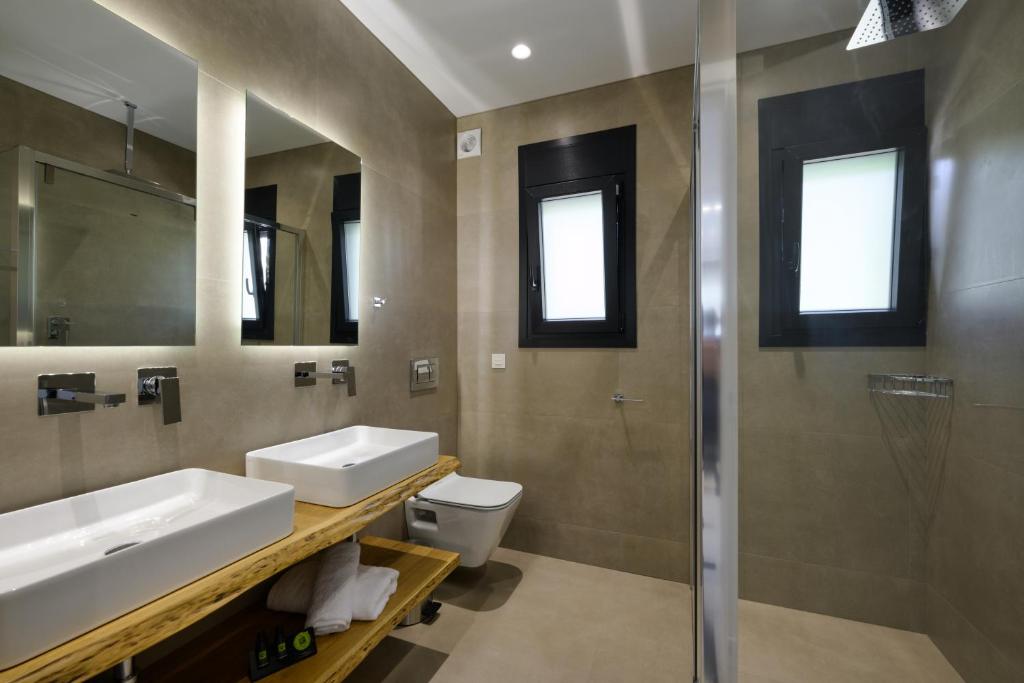 Suites of happiness photo