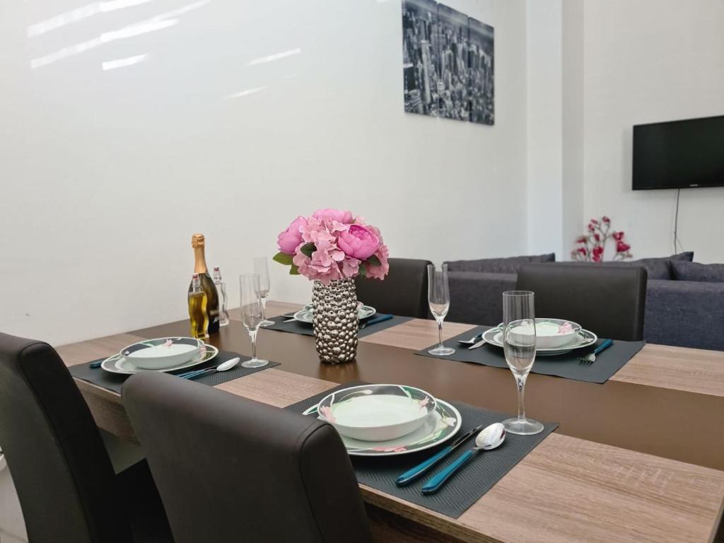 Apartment Ivona — Hotel in Pula
