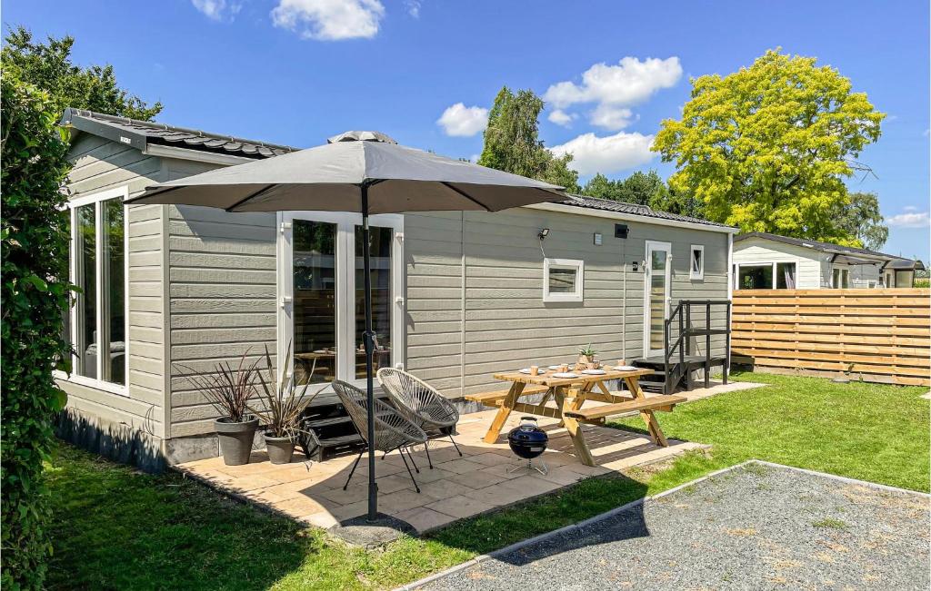 Stunning Home In Heinkenszand With Wifi, heinkenszand