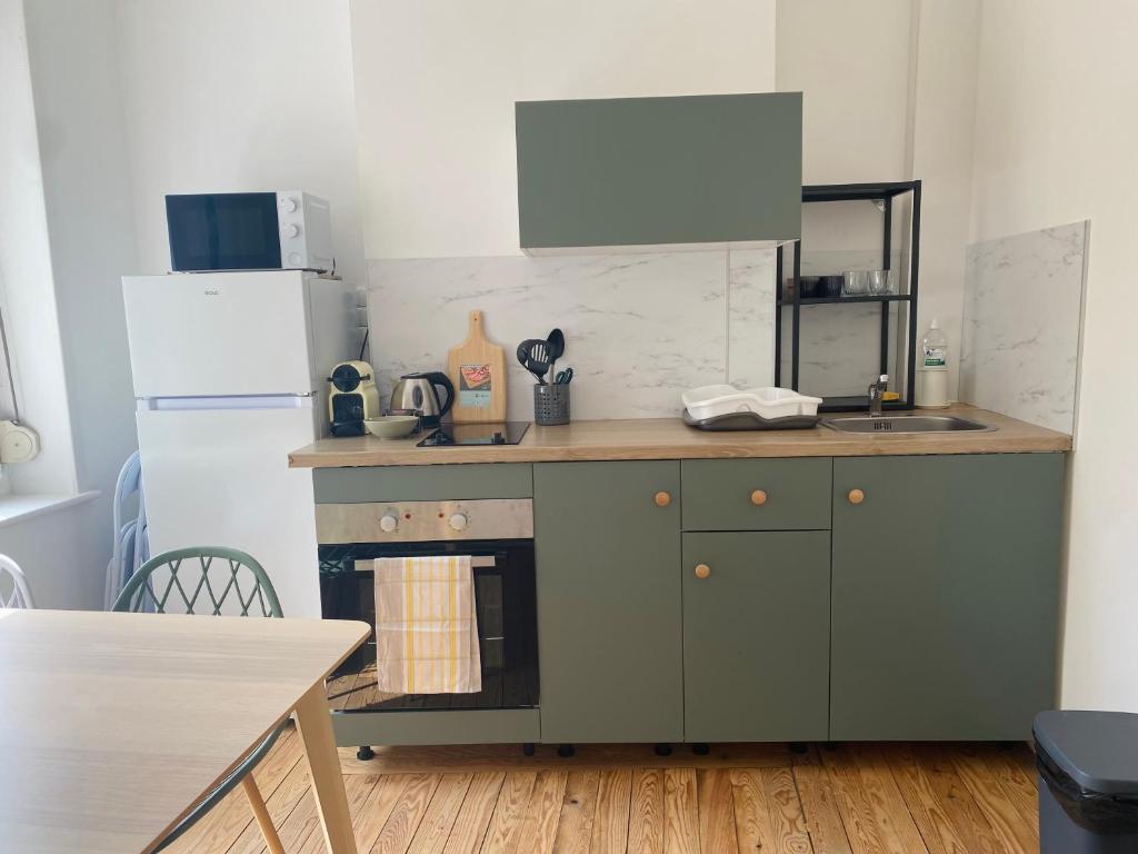 1st Floor Cozy Central Flat with free parking - 4