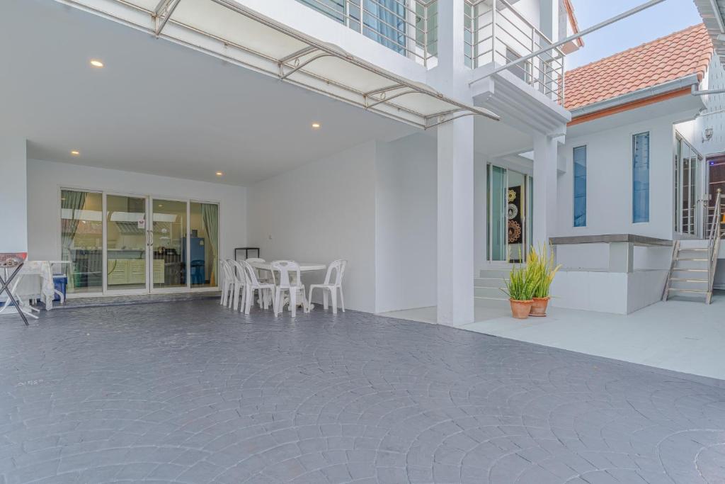 Mew villa 2 pattaya photo