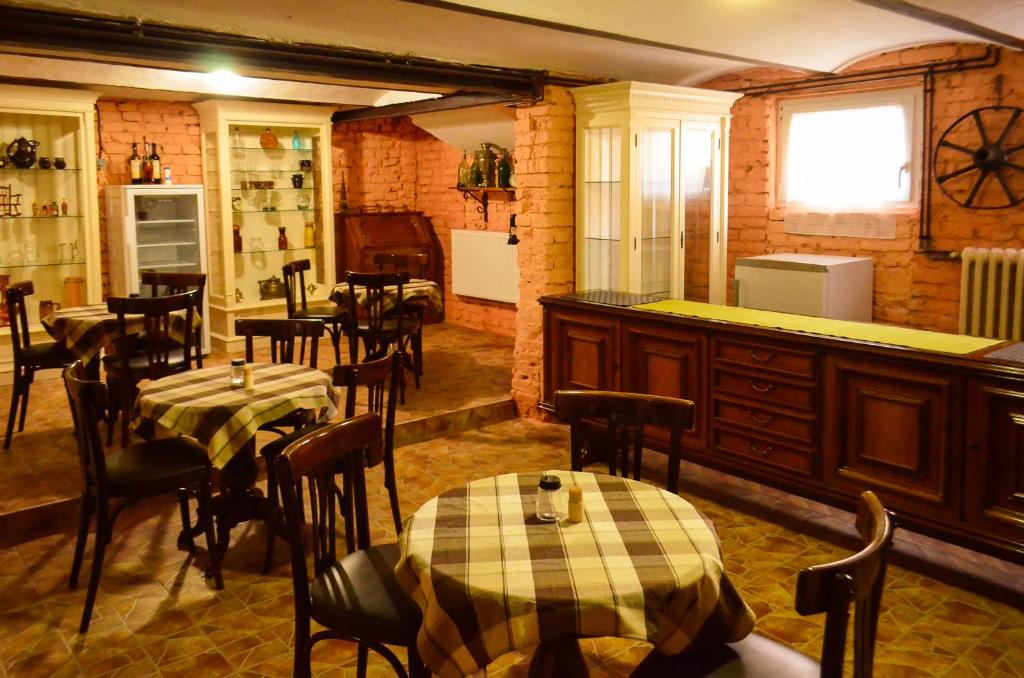 Banquet hall, Casa Transilvania in Satu Mare