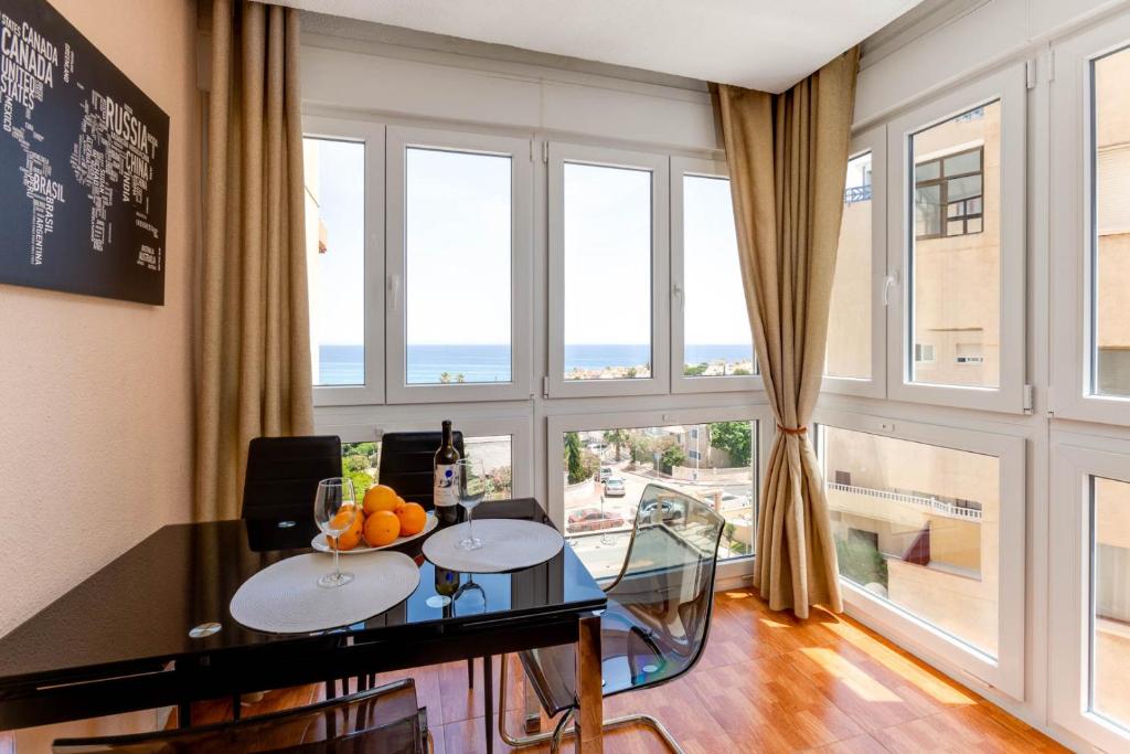 APARTAMENTO CON VISTAS AL MAR Y AL LAGO - 4