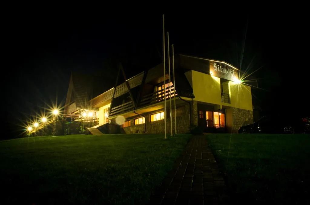 Silmači, hotel in Launkalne