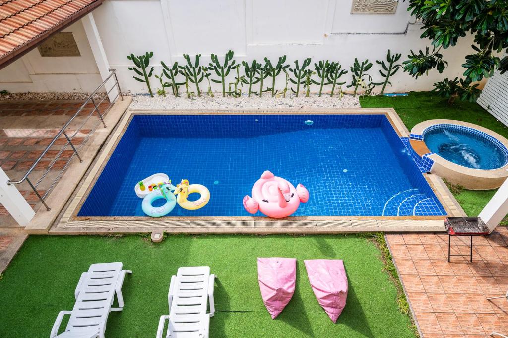 Fairy Hill Pool Villa 5 Bedroom 900 m to  Beach  photo