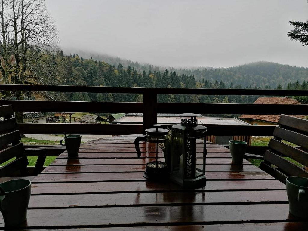 Planinski Dom na Travni Gori photo