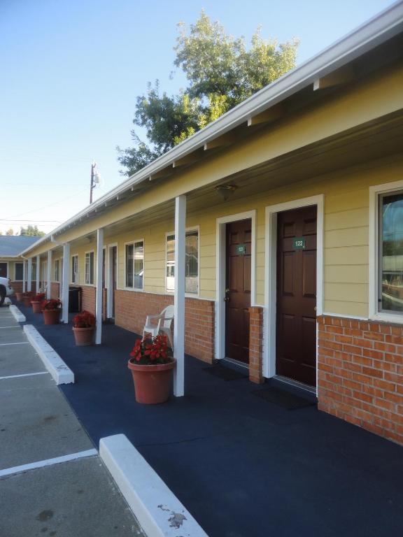 Colusa Motel photo