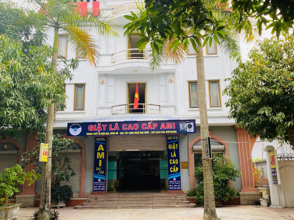 Khach san AMI — Hotel in Vinh