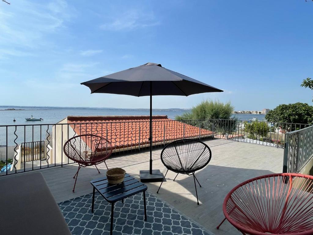 Oasis Cove, maisons au bord de l'eau, plage de Sète - 3
