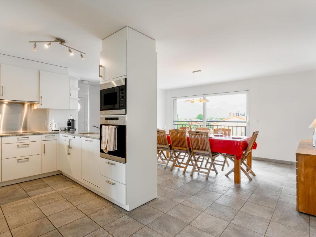 Apartment Cook P5-3 by Interhome - 3