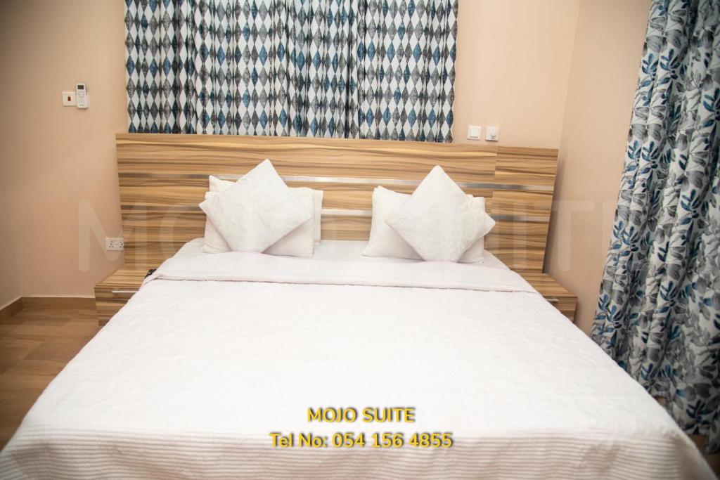 Mojo Apartment, Tema photo