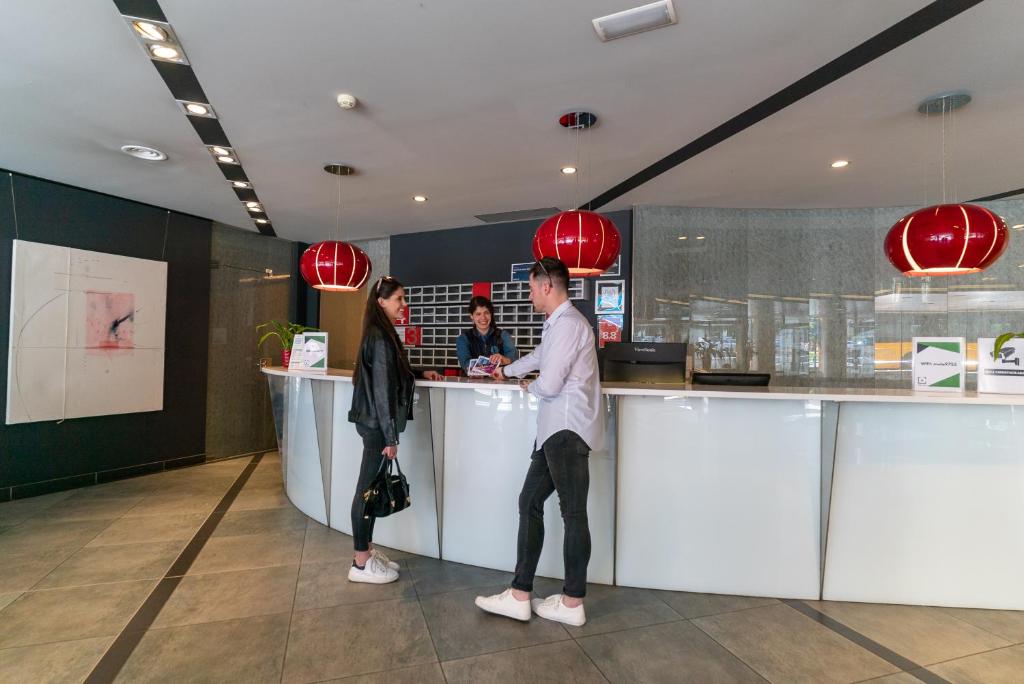 フロント・ロビー