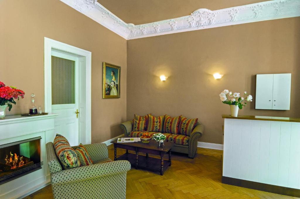 Hotel Miramar フロント・ロビー