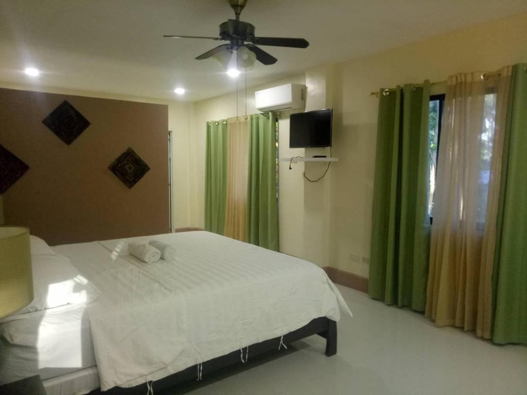blue starfish villa photo