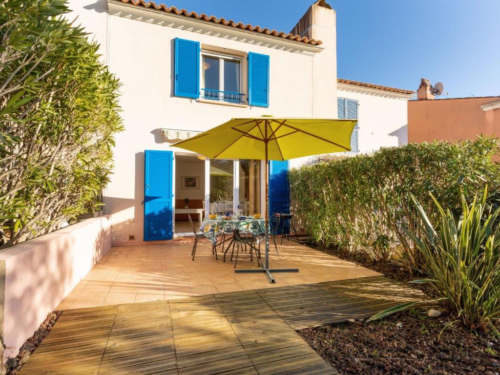 Holiday Home Le Mas d'Esquières 16 by Interhome - 1