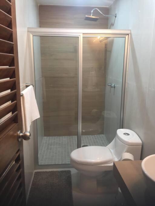 Apartmento con alberca a 50 mt del mar La Licha - 5