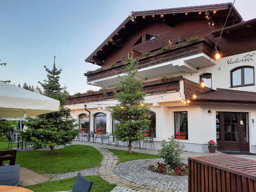 Pensiune &amp; Restaurant Victoria — Hotel in Paltinis